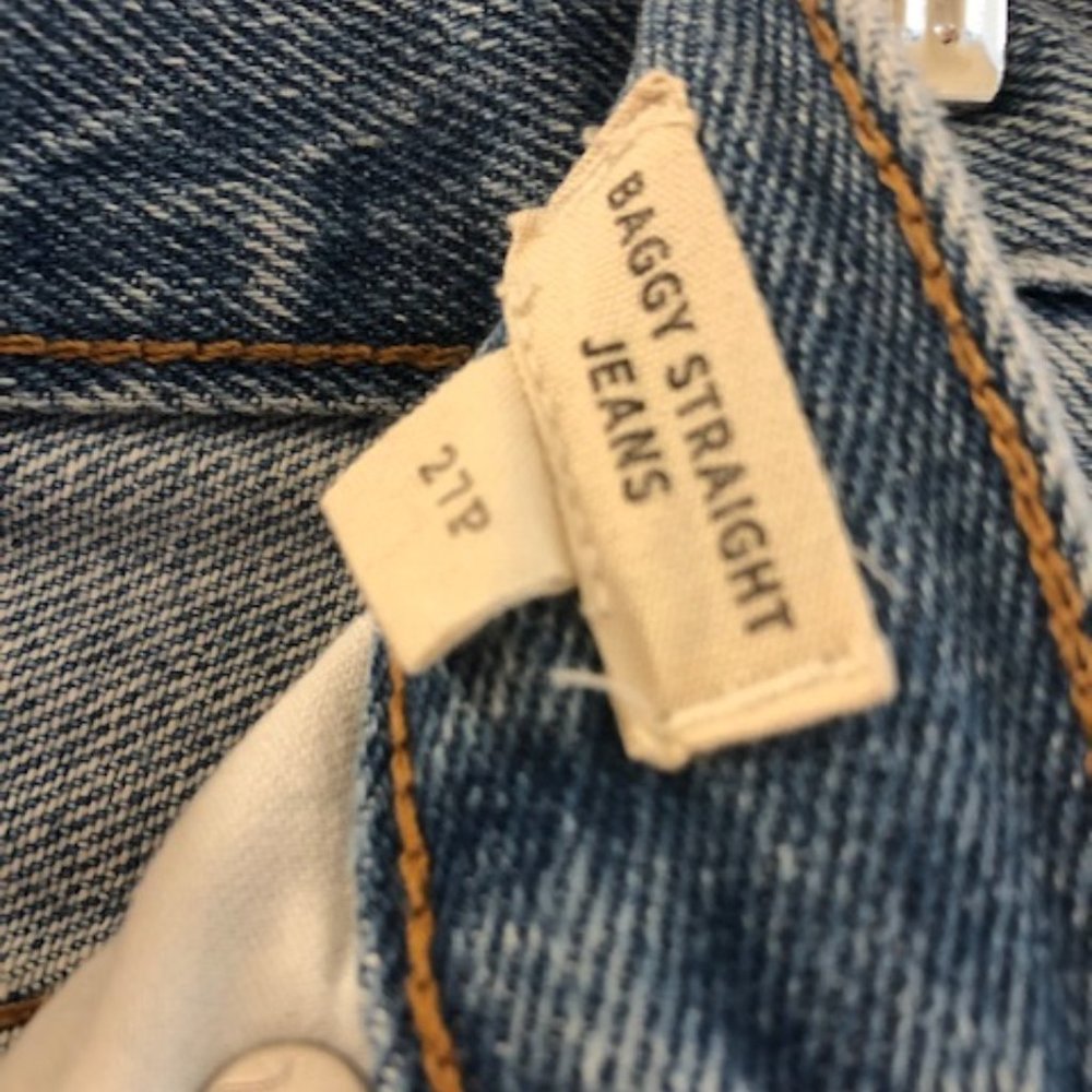 Petite Baggy Straight Jeans in Earlhurst Wash: Ripped Edition - Picture 5 of 9